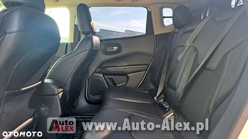 Jeep Compass 1.4 TMair Longitude FWD S&S - 23