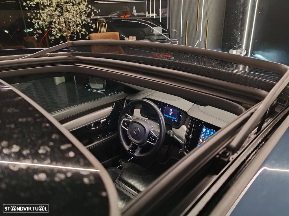 Volvo V90 2.0 T8 PHEV R-Design Expression AWD - 2