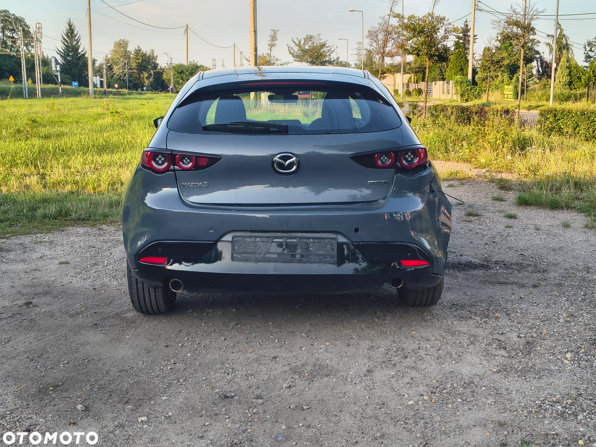 Mazda 3 2.0 mHEV Exclusive Line - 4