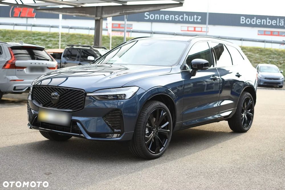 Volvo XC 60 B5 B AWD Plus Black Edition - 2