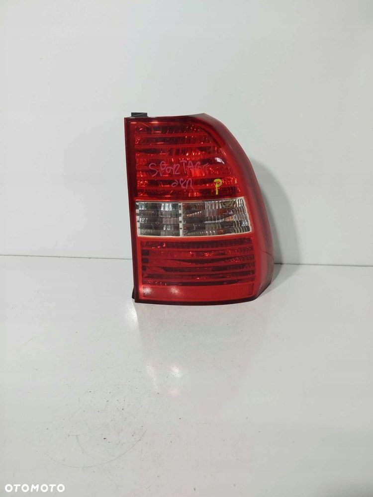 LAMPA PRAWA TYLNA TYŁ KIA SPORTAGE II 04-08 - 8