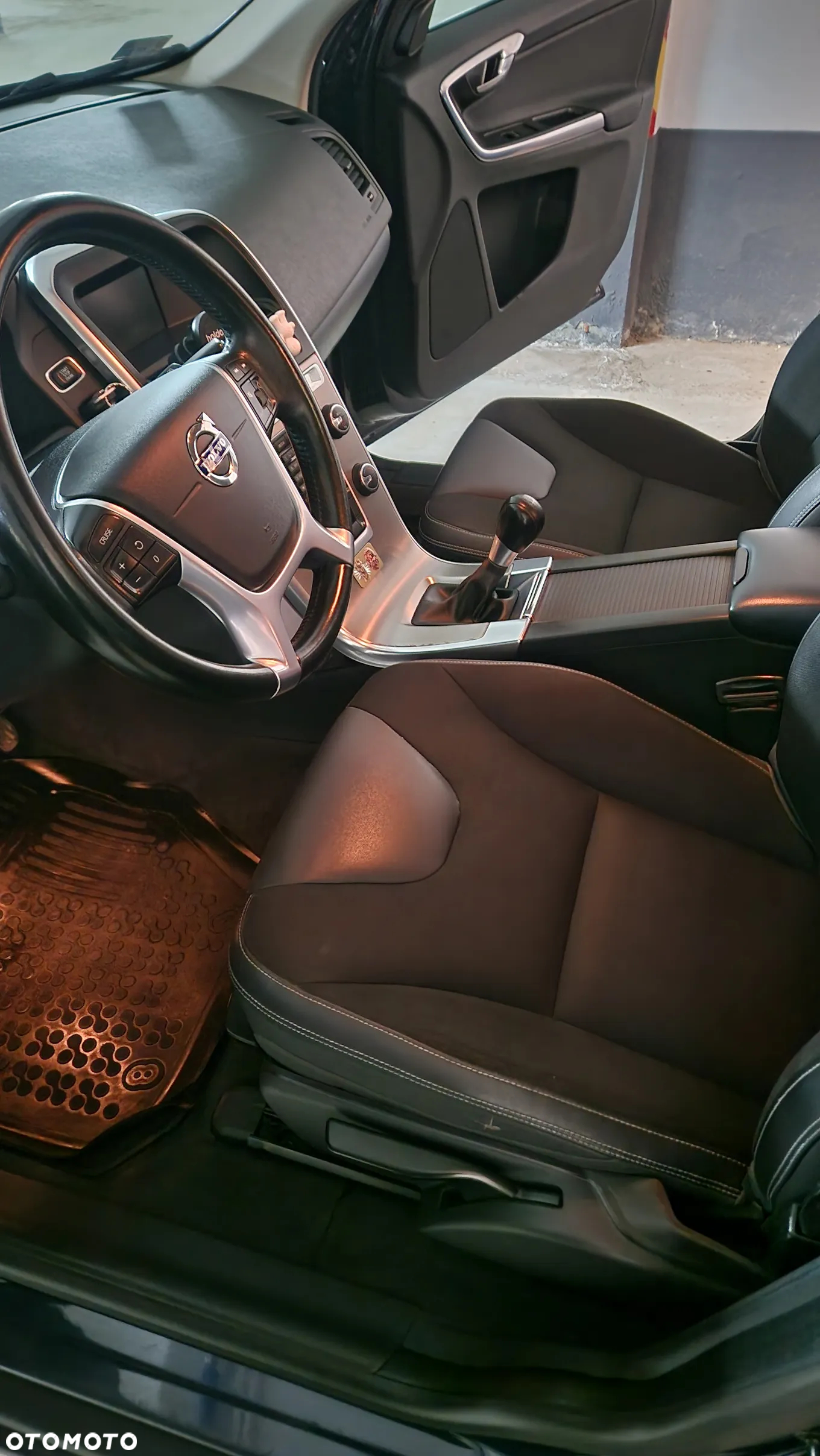 Volvo XC 60 D3 Momentum - 5