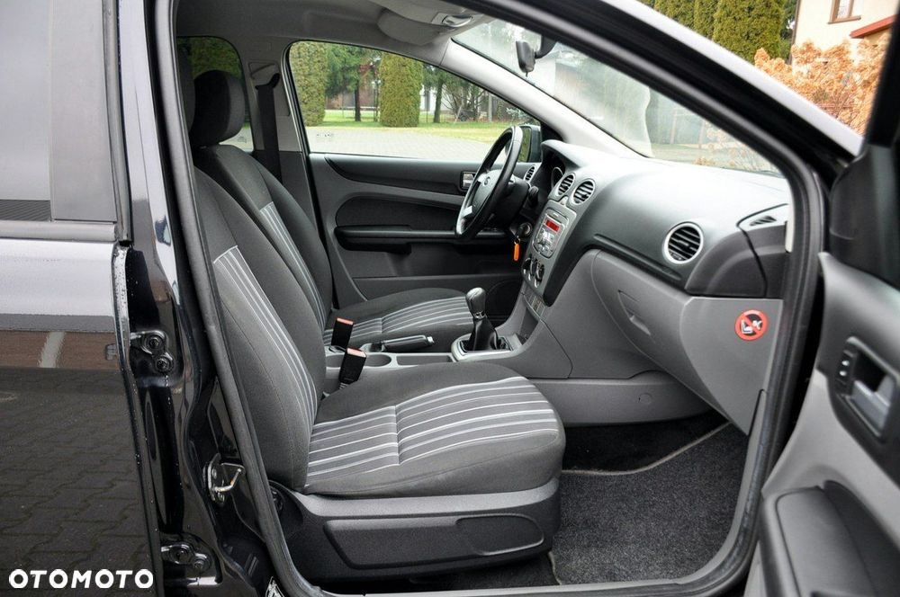 Ford Focus - 17