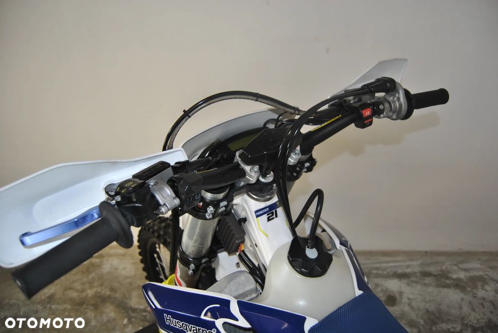 Husqvarna FE - 9