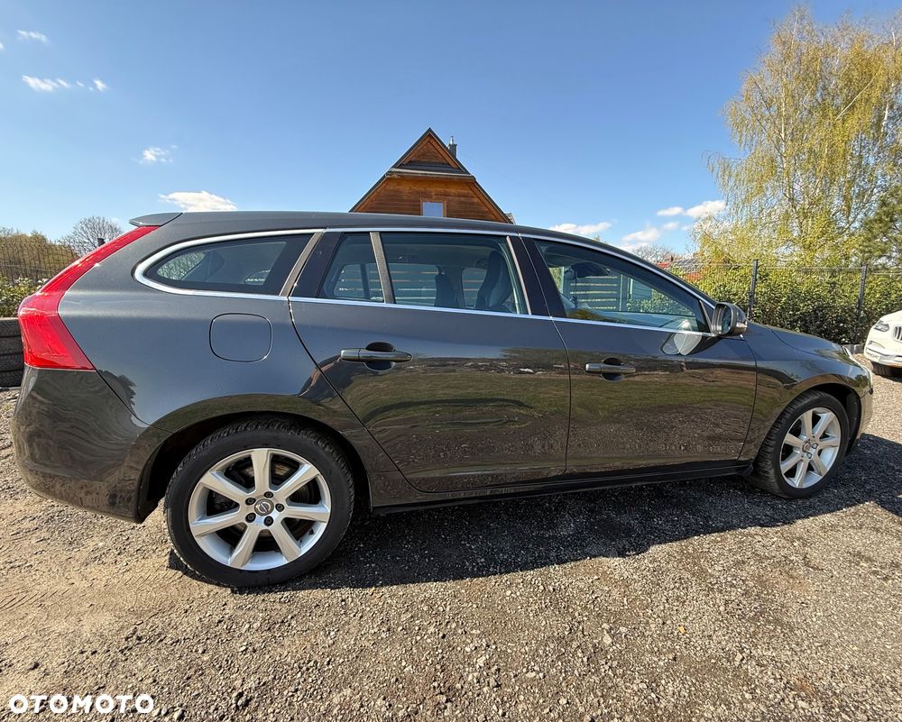 Volvo V60 D3 Drive-E Dynamic Edition (Kinetic) - 5