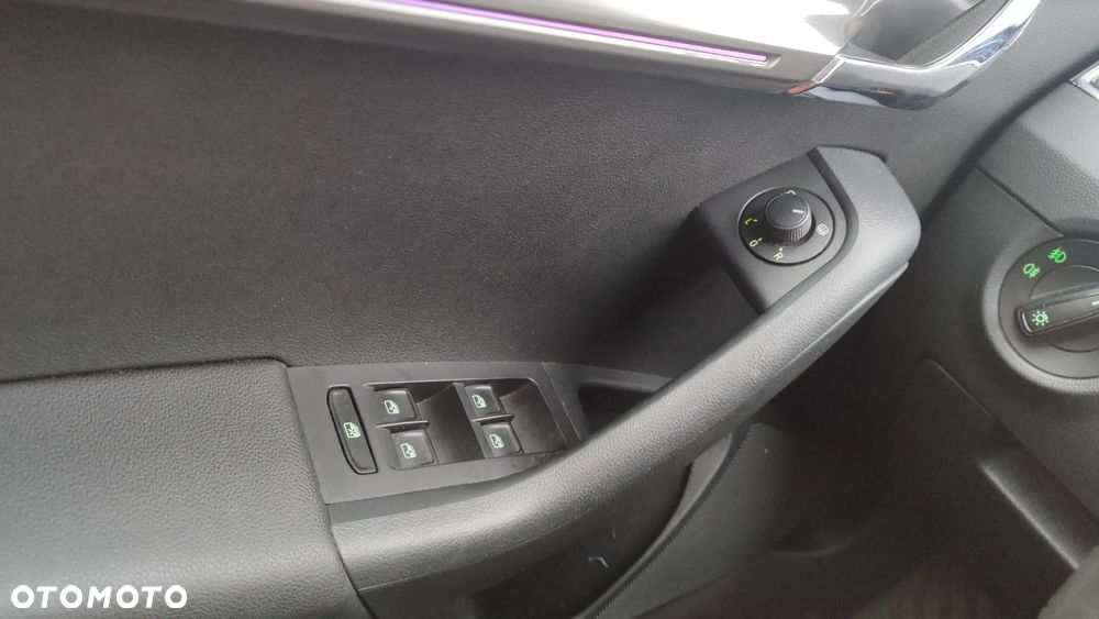 Skoda Octavia 2.0 TDI DSG Premium Edition - 24