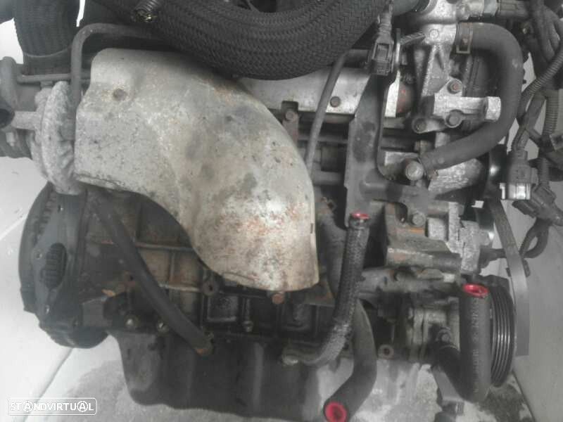 MOTOR COMPLETO KIA CARNIVAL II 2004 - 8