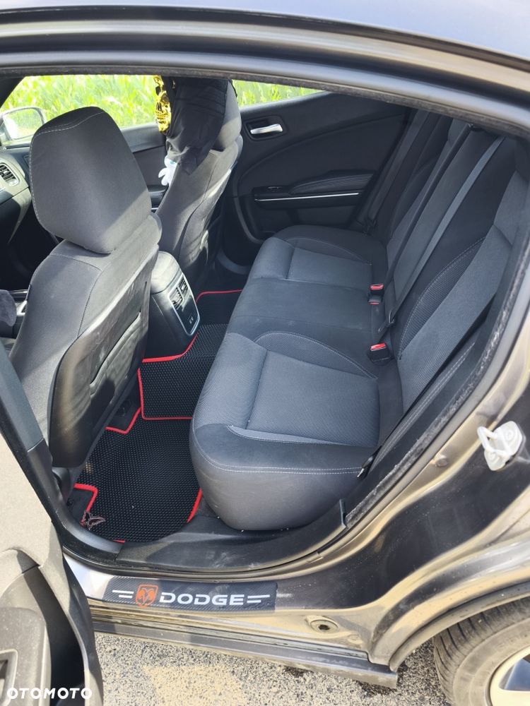 Dodge Charger - 7