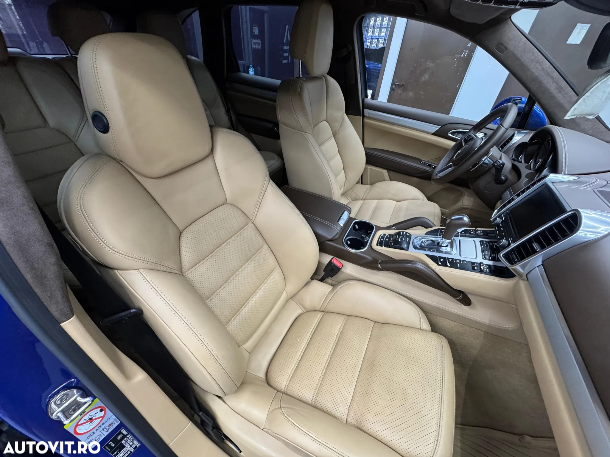 Porsche Cayenne 3.0 L - 29