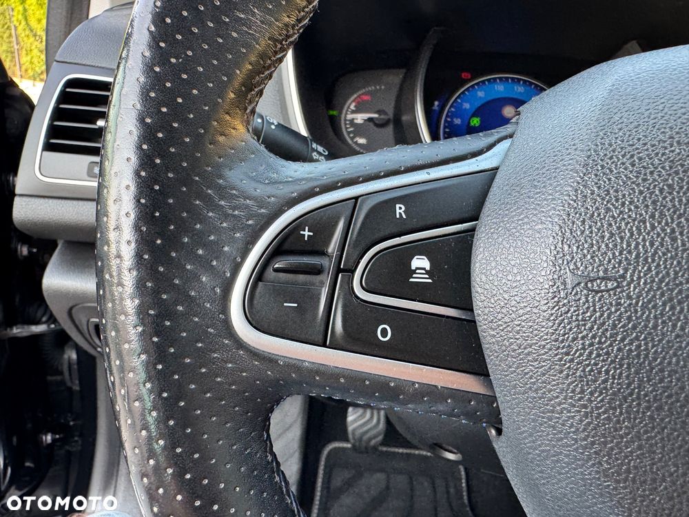 Renault Megane ENERGY TCe 130 GT LINE - 31
