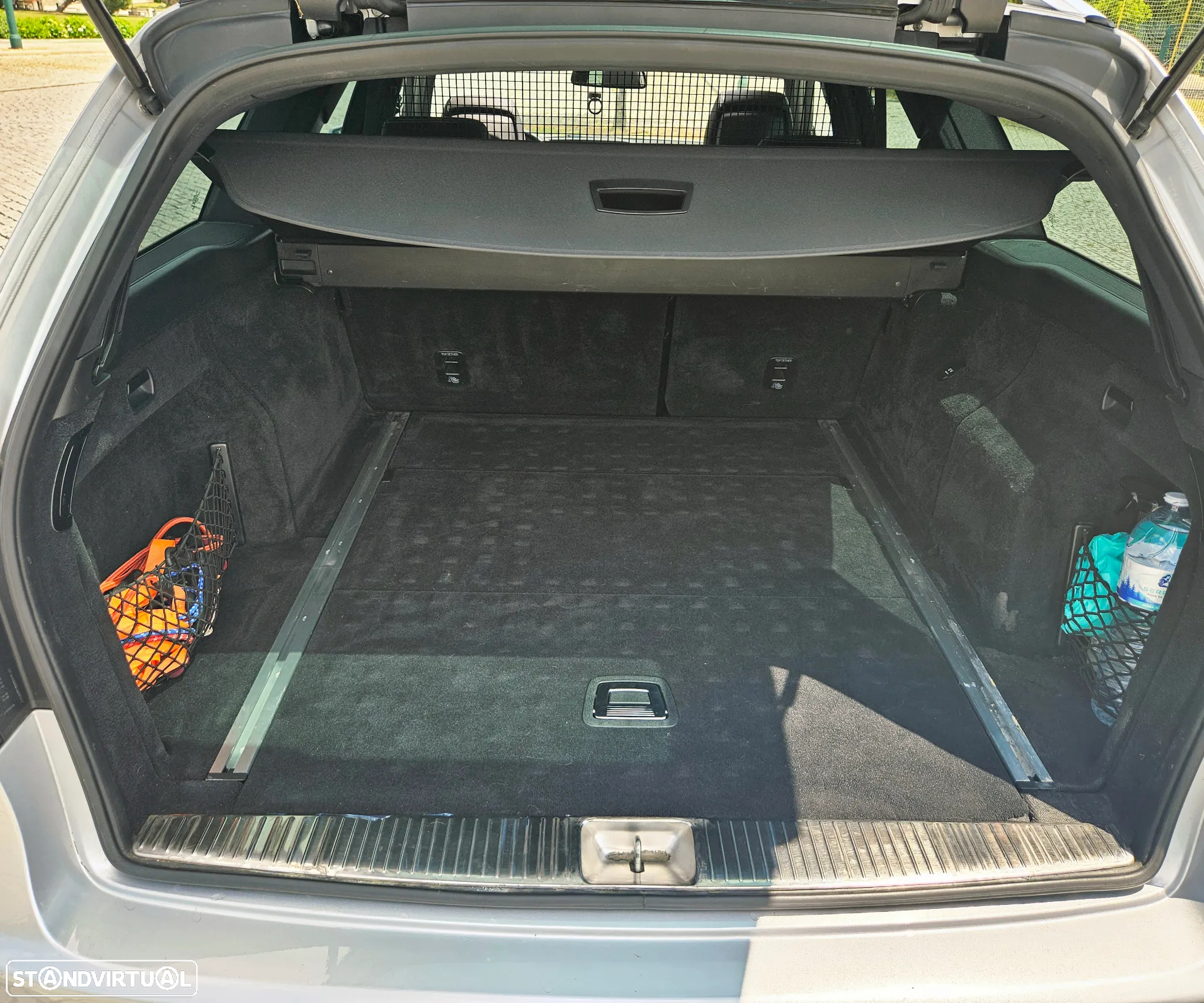 Mercedes-Benz E 300 Bluetec Hybrid Avantgarde - 18