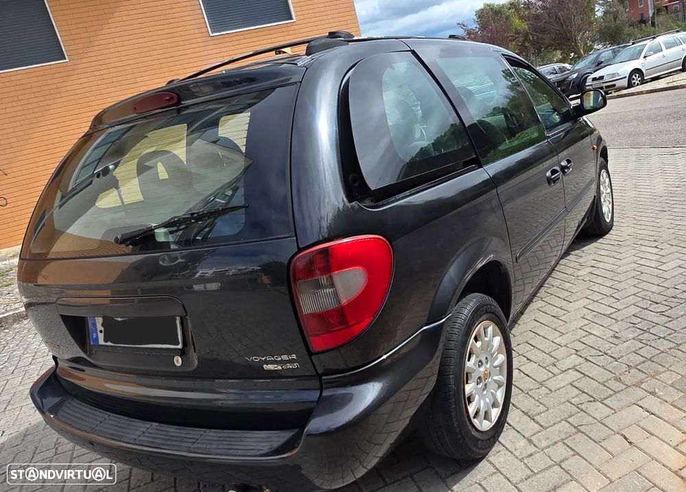 Chrysler Voyager 2.5 CRD LX - 11