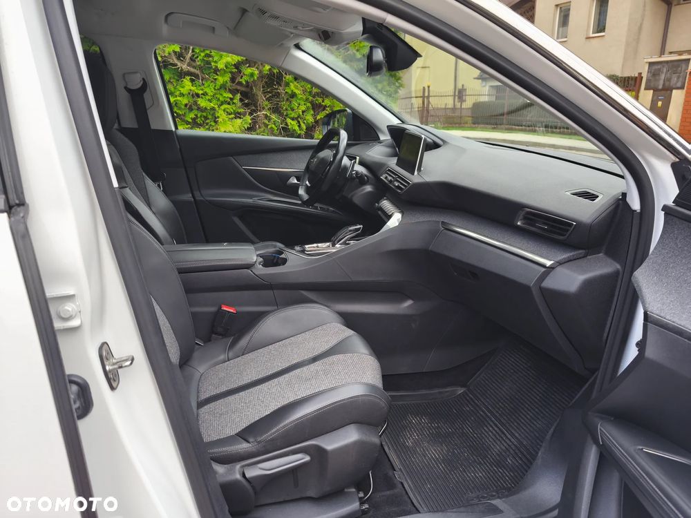 Peugeot 5008 1.5 BlueHDi Allure S&S EAT8 - 30