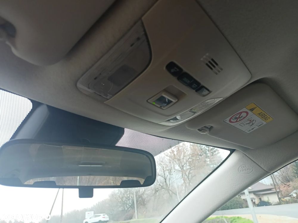 Toyota Corolla 1.8 Hybrid Comfort - 10