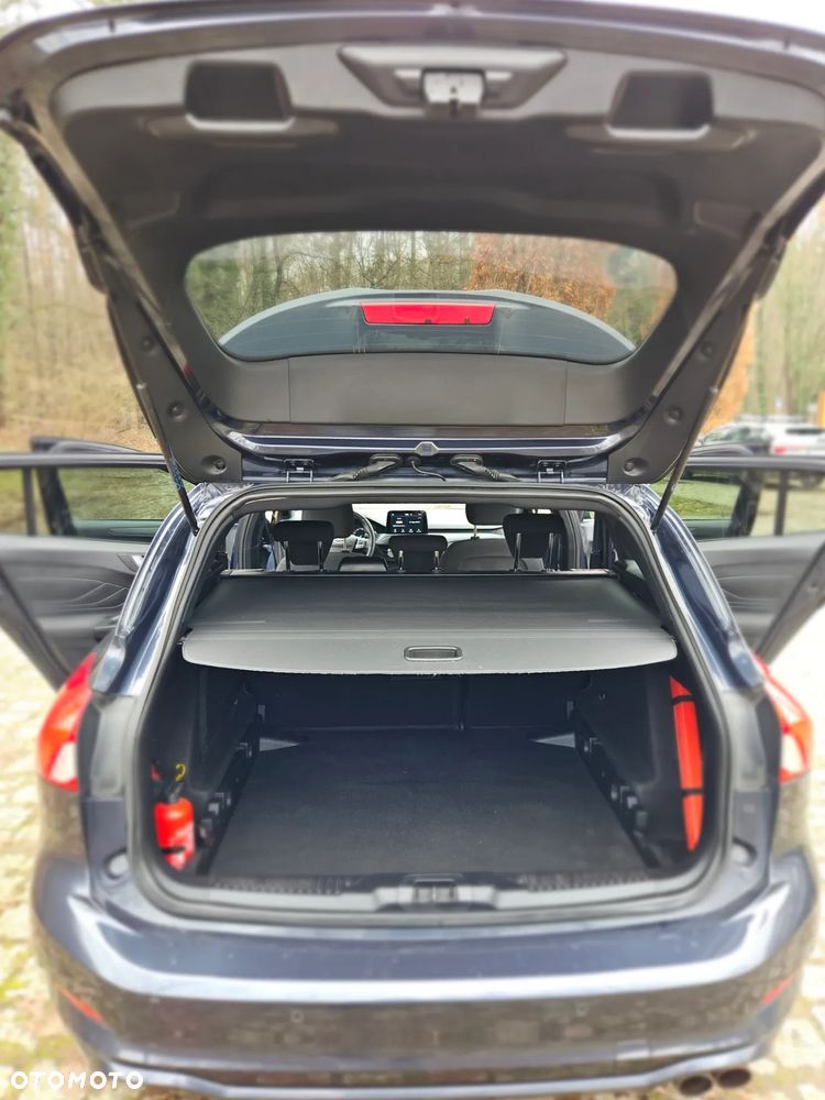 Ford Focus 1.5 EcoBoost ST-Line - 15