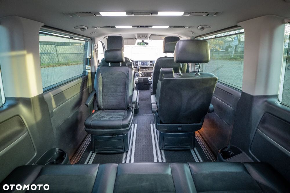 Volkswagen Multivan - 22