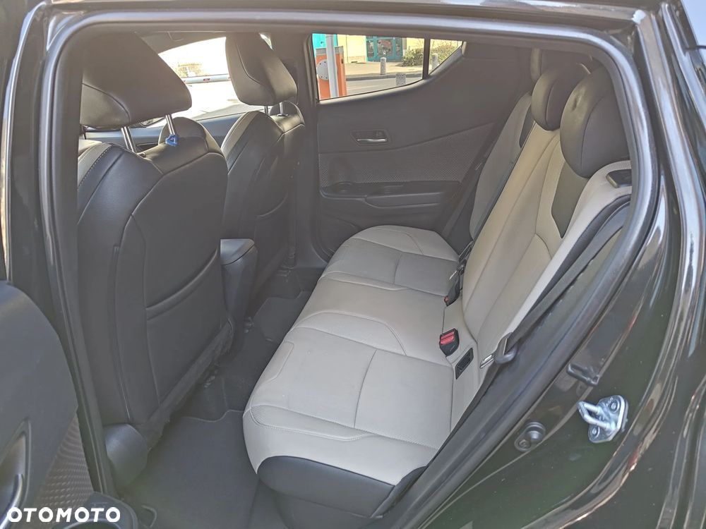 Toyota C-HR ver-2-0-hybrid-gr-sport - 24