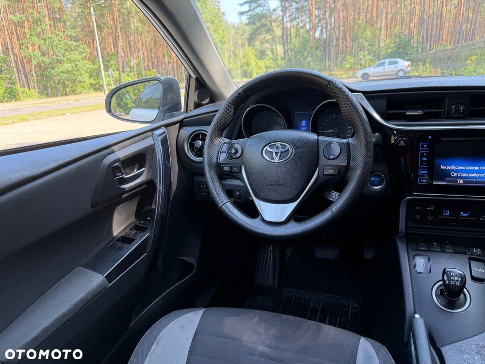 Toyota Auris - 9