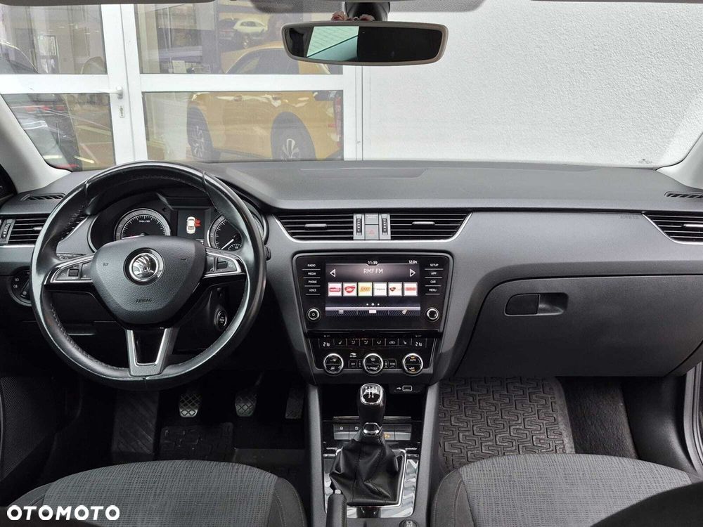 Skoda Octavia 1.6 TDI SCR Style - 6