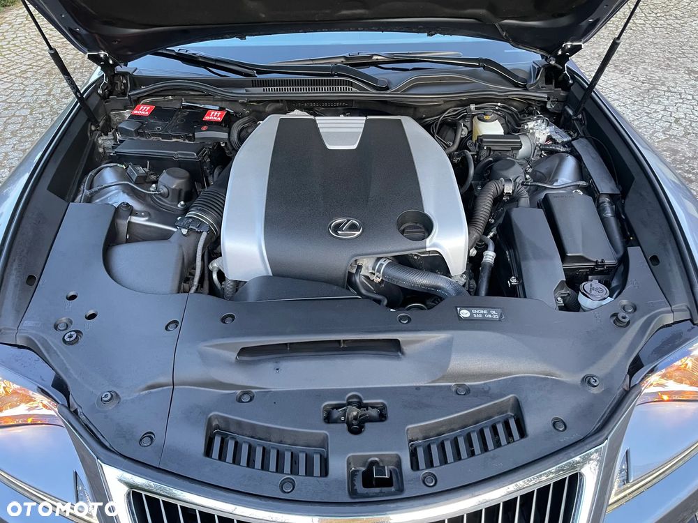 Lexus RC - 25