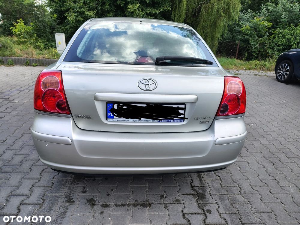 Toyota Avensis 2.0 VVT-i Team - 8