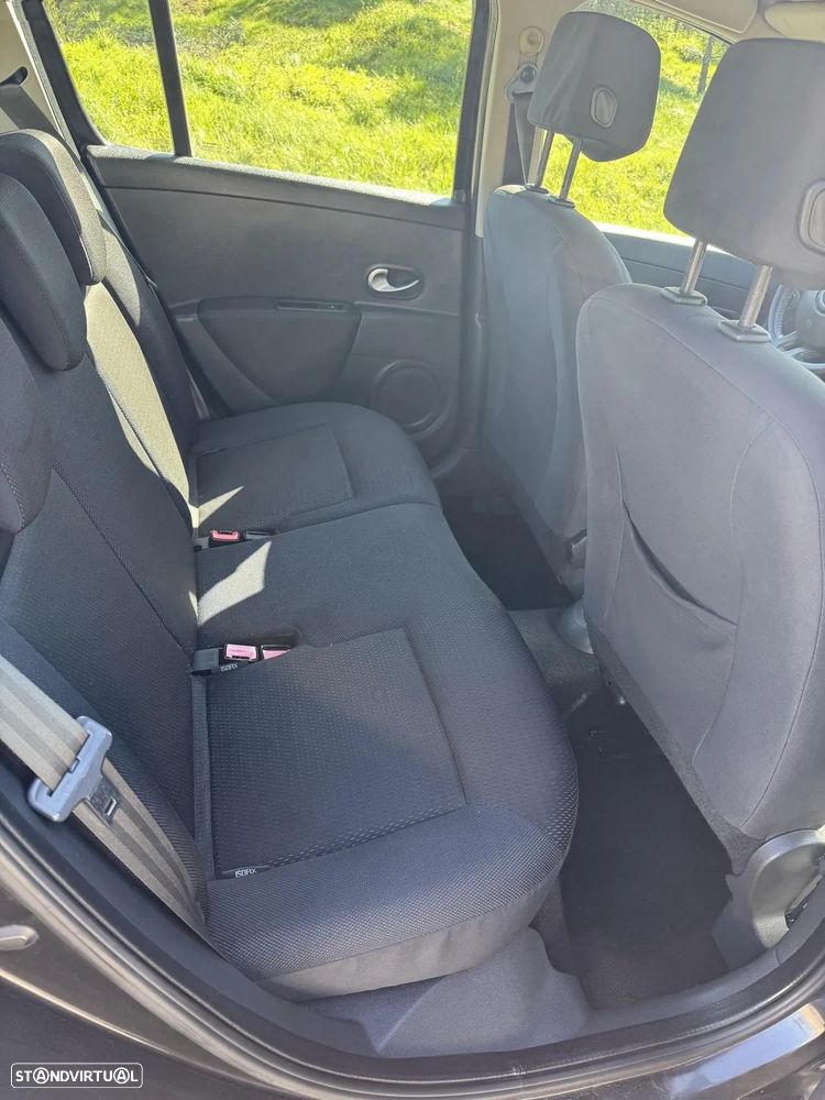 Renault Clio 1.5 dCi Dynamique Luxe - 10