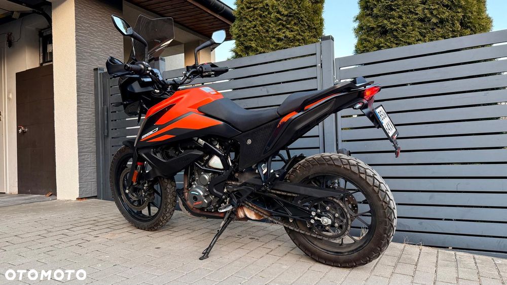 KTM Adventure - 16