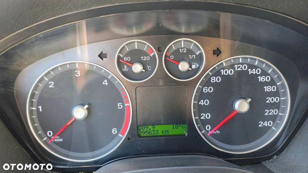 Ford Focus C-Max - 16