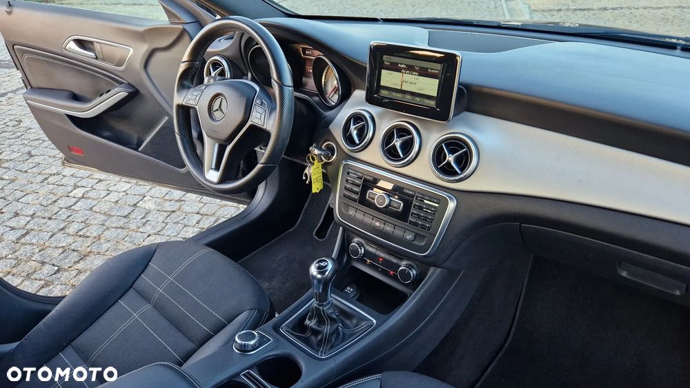 Mercedes-Benz CLA 200 CDI - 26