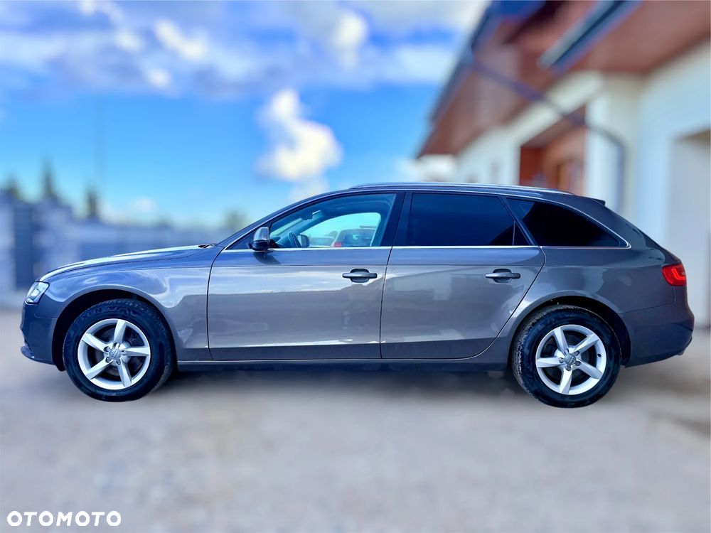 Audi A4 Avant 2.0 TDI ultra S tronic - 8