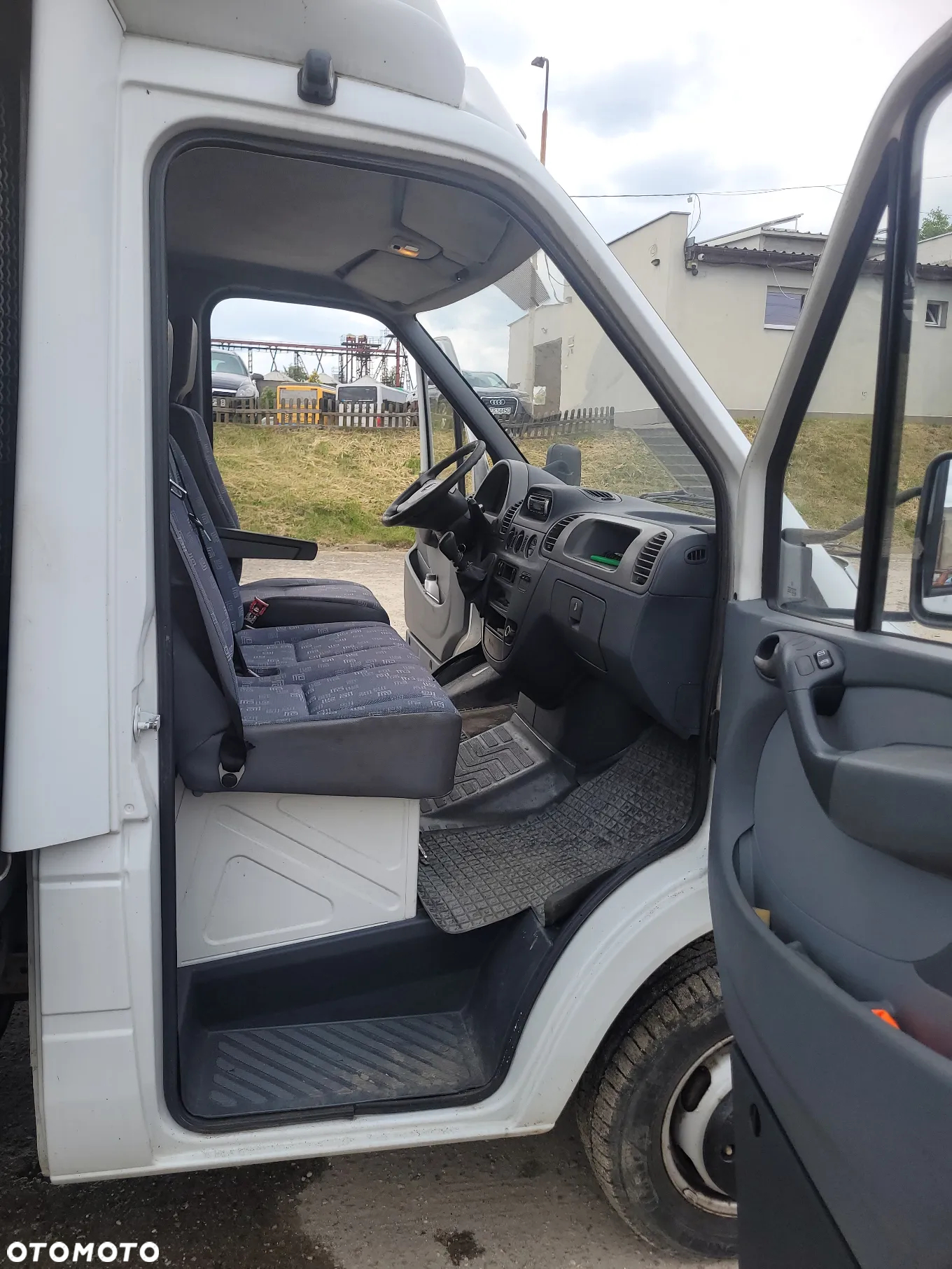 Mercedes-Benz Sprinter - 8