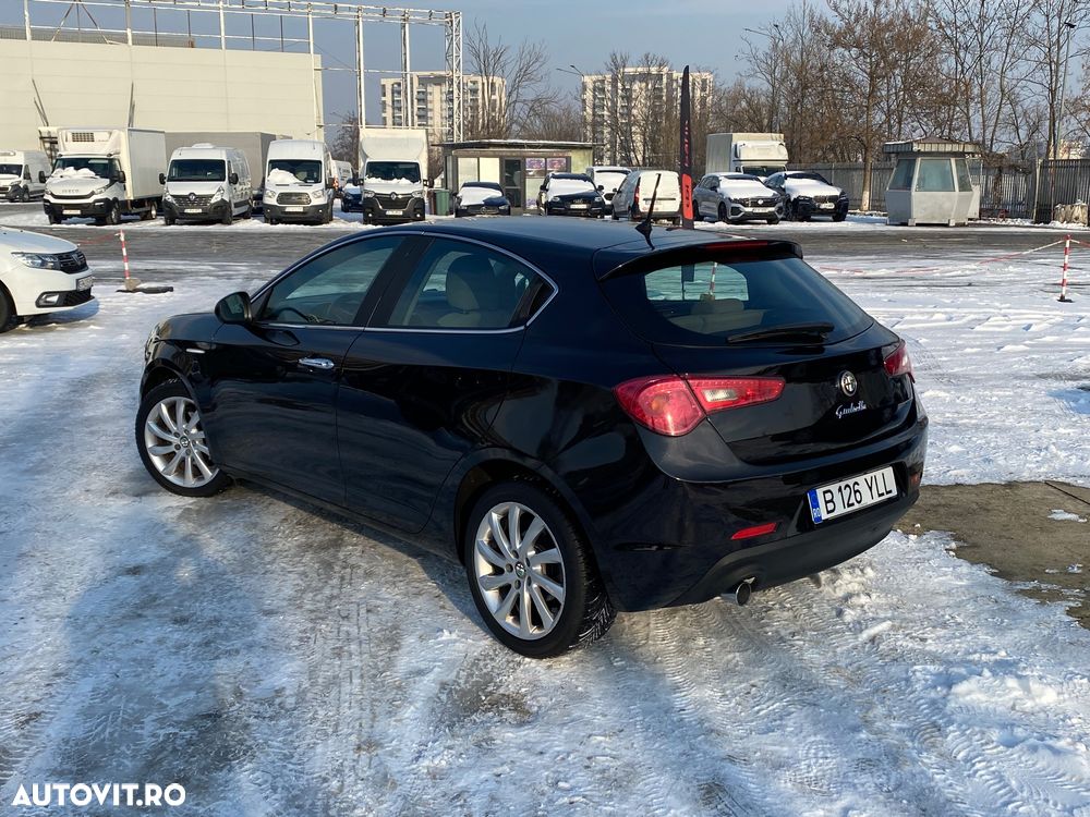 Alfa Romeo Giulietta 1.6 JTDM 16V - 2