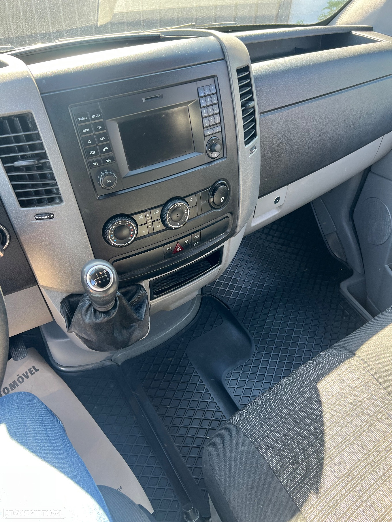 Mercedes-Benz Sprinter/AC - 12