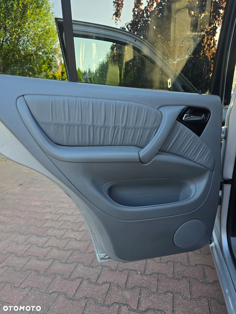 Mercedes-Benz ML 400 CDI - 20