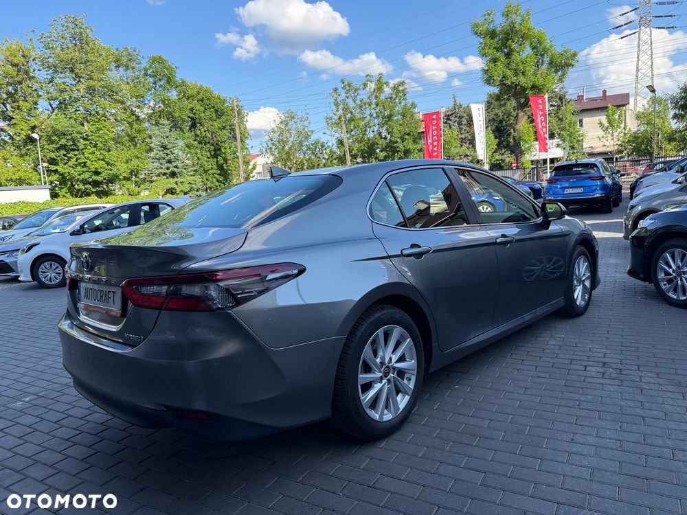 Toyota Camry 2.5 Hybrid Comfort CVT - 32