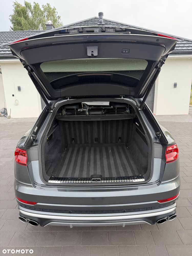 Audi SQ8 - 19