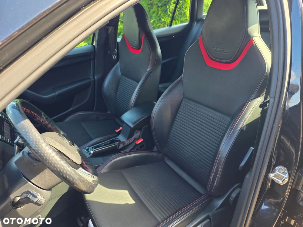 Skoda Octavia 2.0 TDI DSG RS - 20