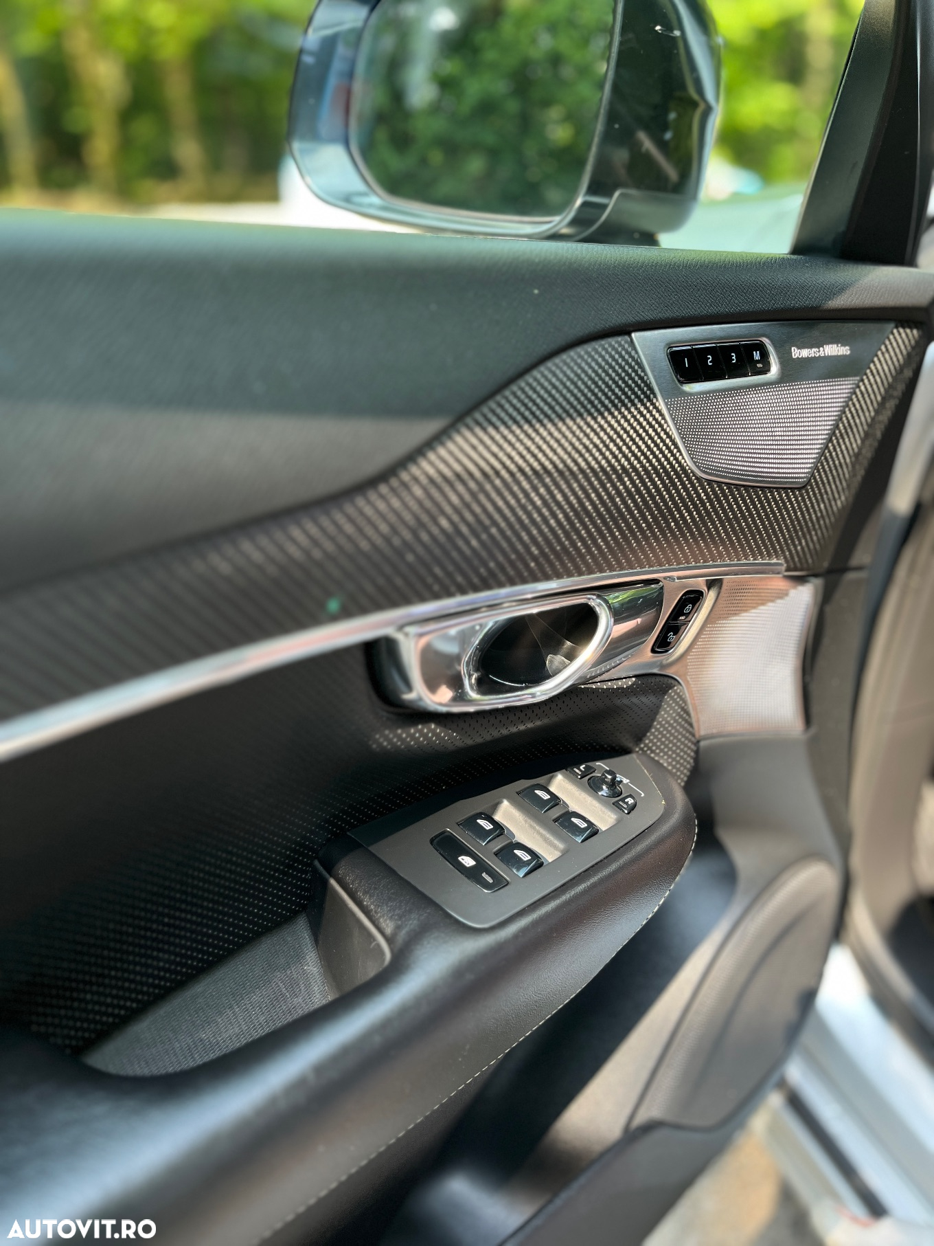 Volvo XC 90 D5 AWD Geartronic RDesign - 10