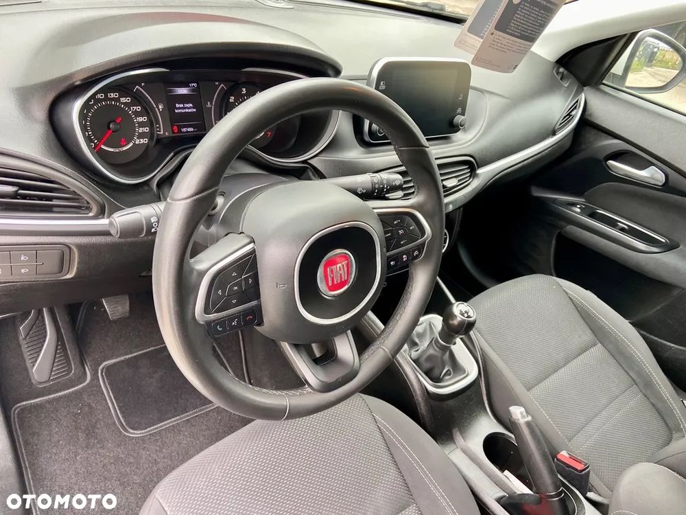 Fiat Tipo 1.3 MultiJet 16v Sport - 9