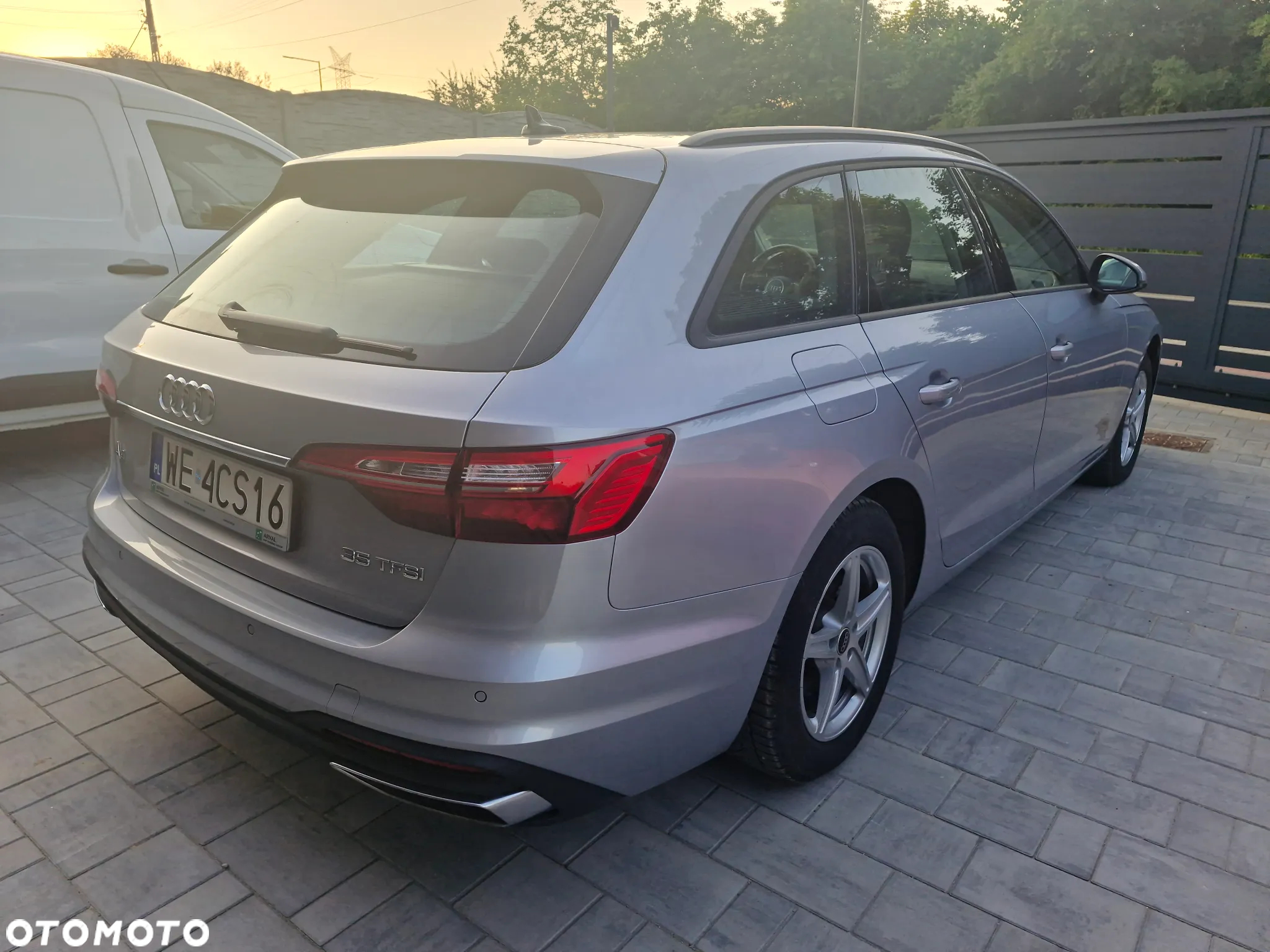 Audi A4 - 4