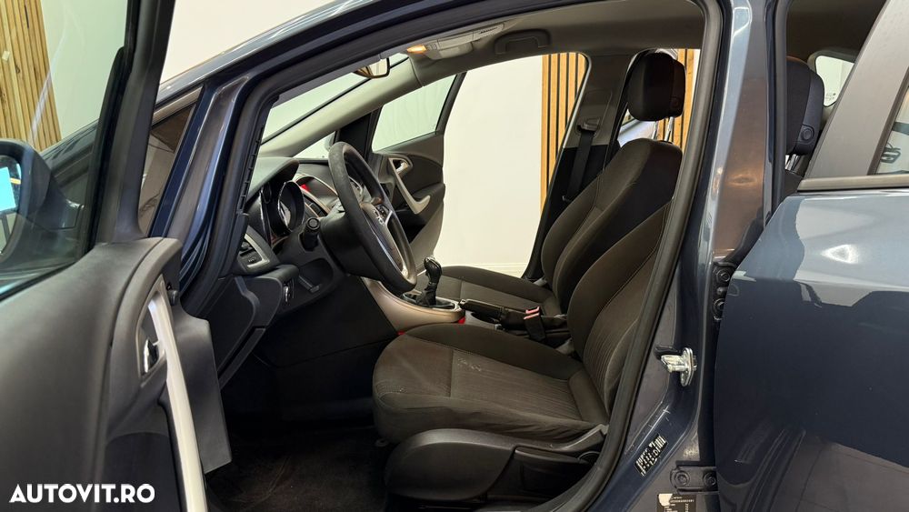 Opel Astra - 14