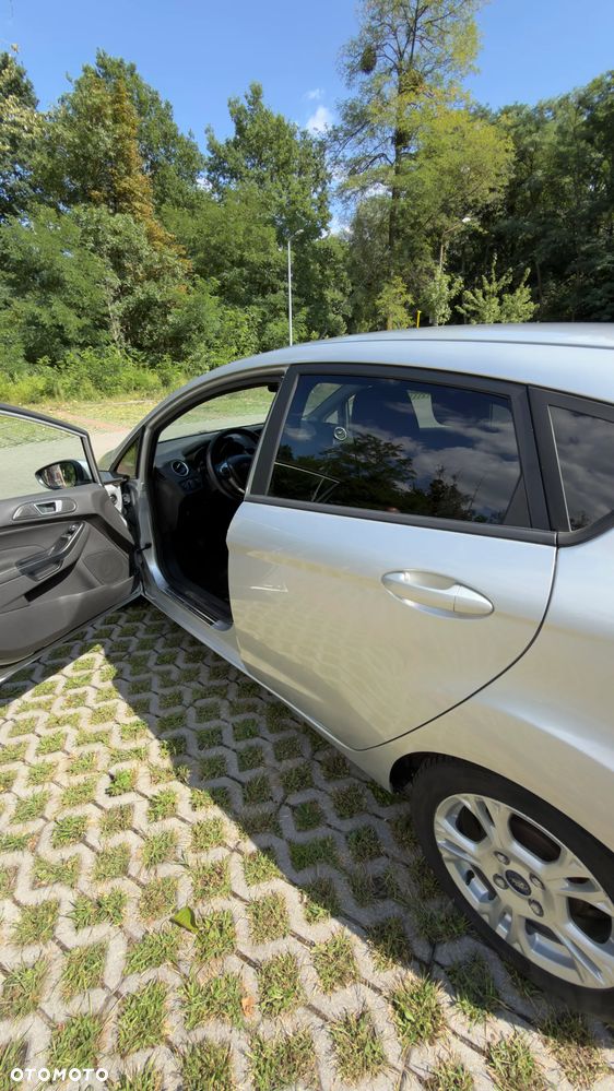 Ford Fiesta 1.25 SYNC Edition - 13