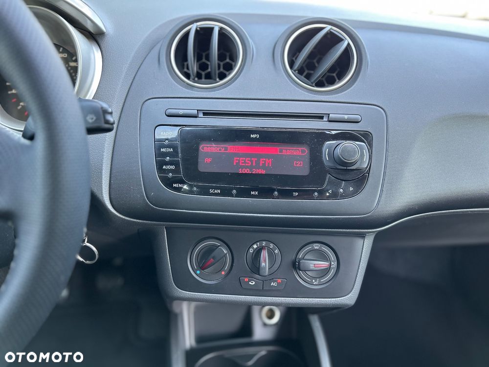 Seat Ibiza 1.4 16V Sport - 29