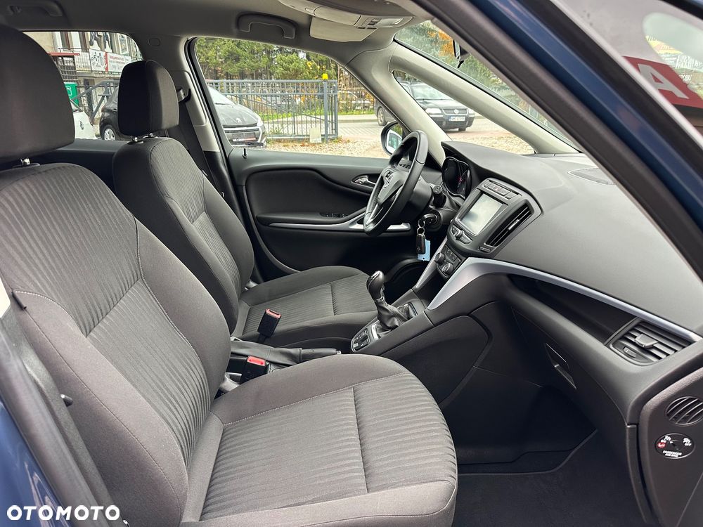 Opel Zafira - 12