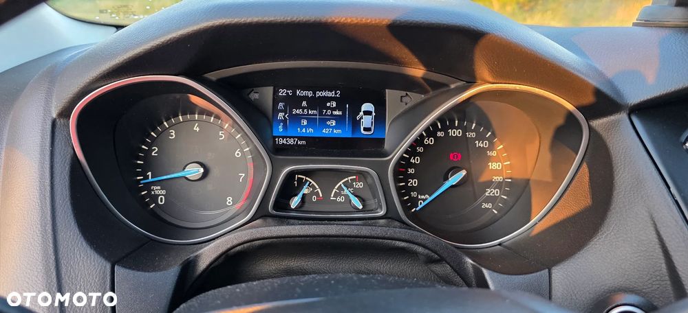 Ford Focus 1.0 EcoBoost Trend - 10
