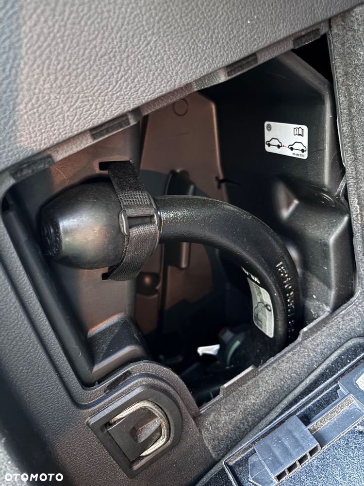 Volkswagen Touran - 26