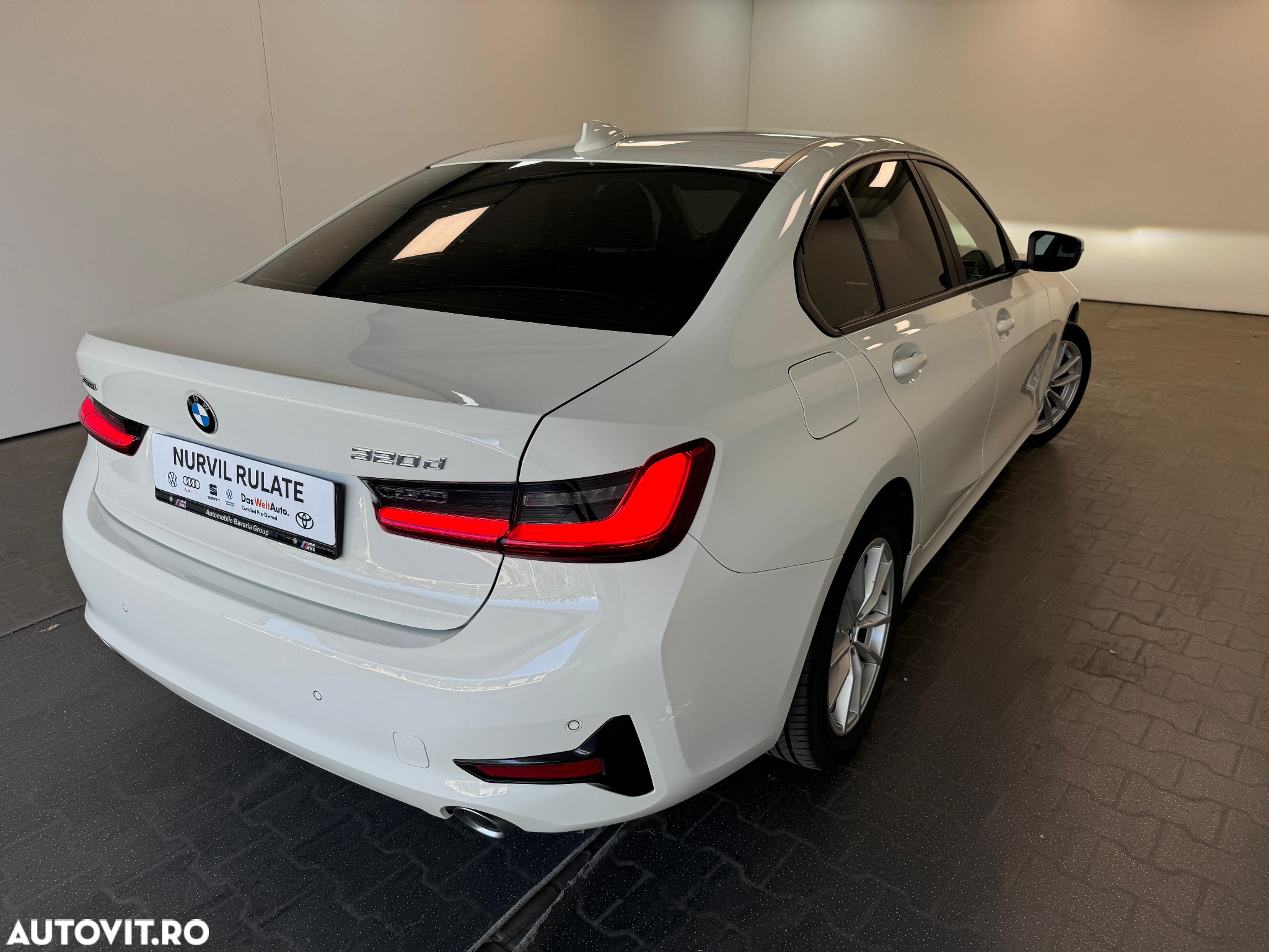 BMW Seria 3 320d xDrive AT - 22