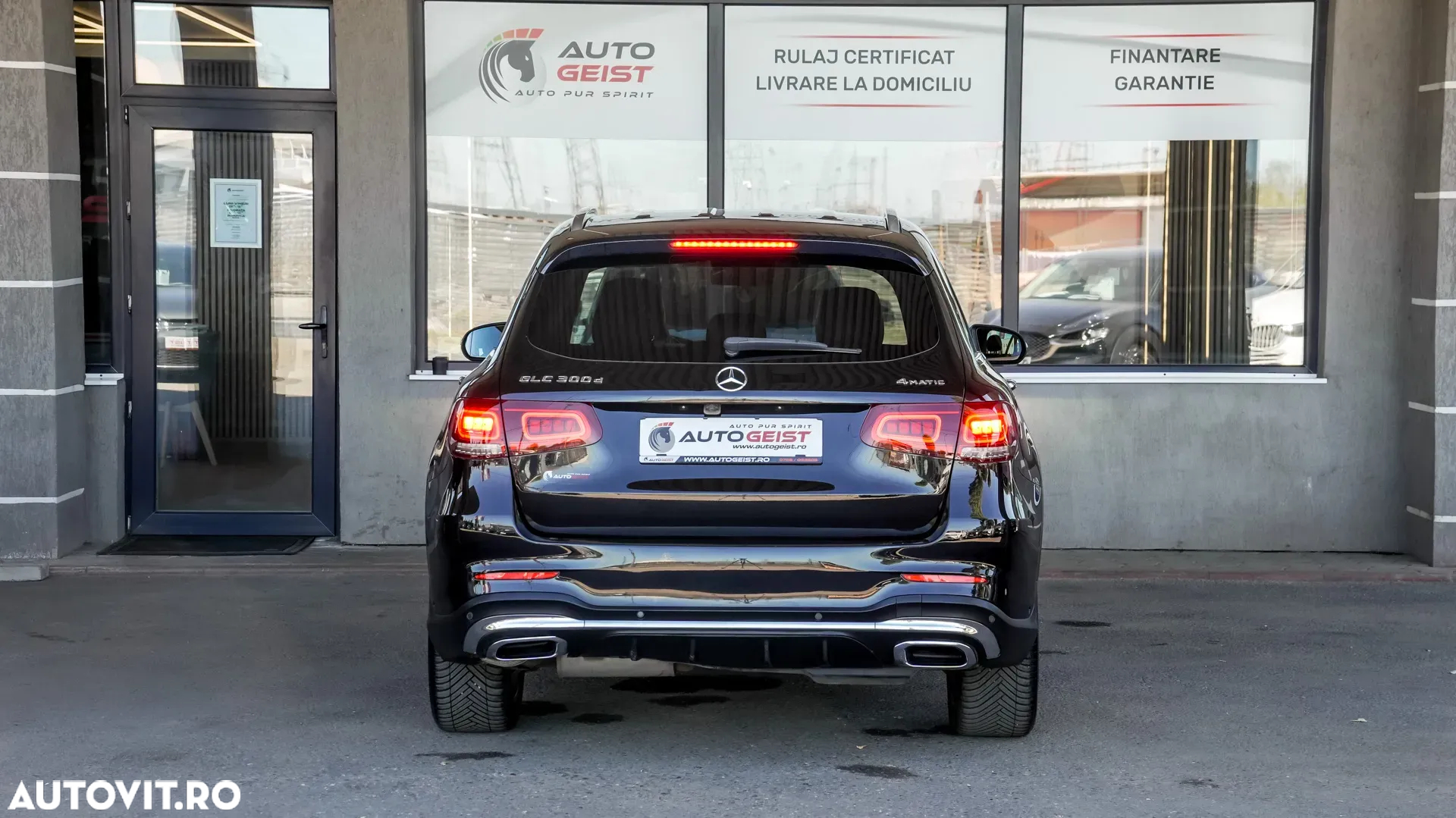 Mercedes-Benz GLC 300 d 4Matic 9G-TRONIC AMG Line - 7