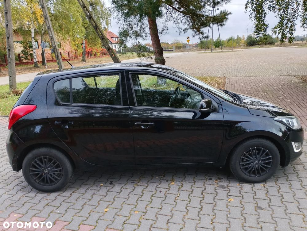 Hyundai I20 2012 photo 4