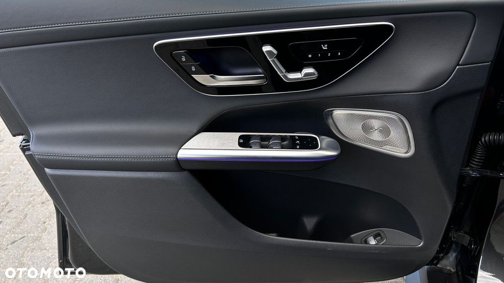 Mercedes-Benz GLC 300 de 4-Matic AMG Line - 10